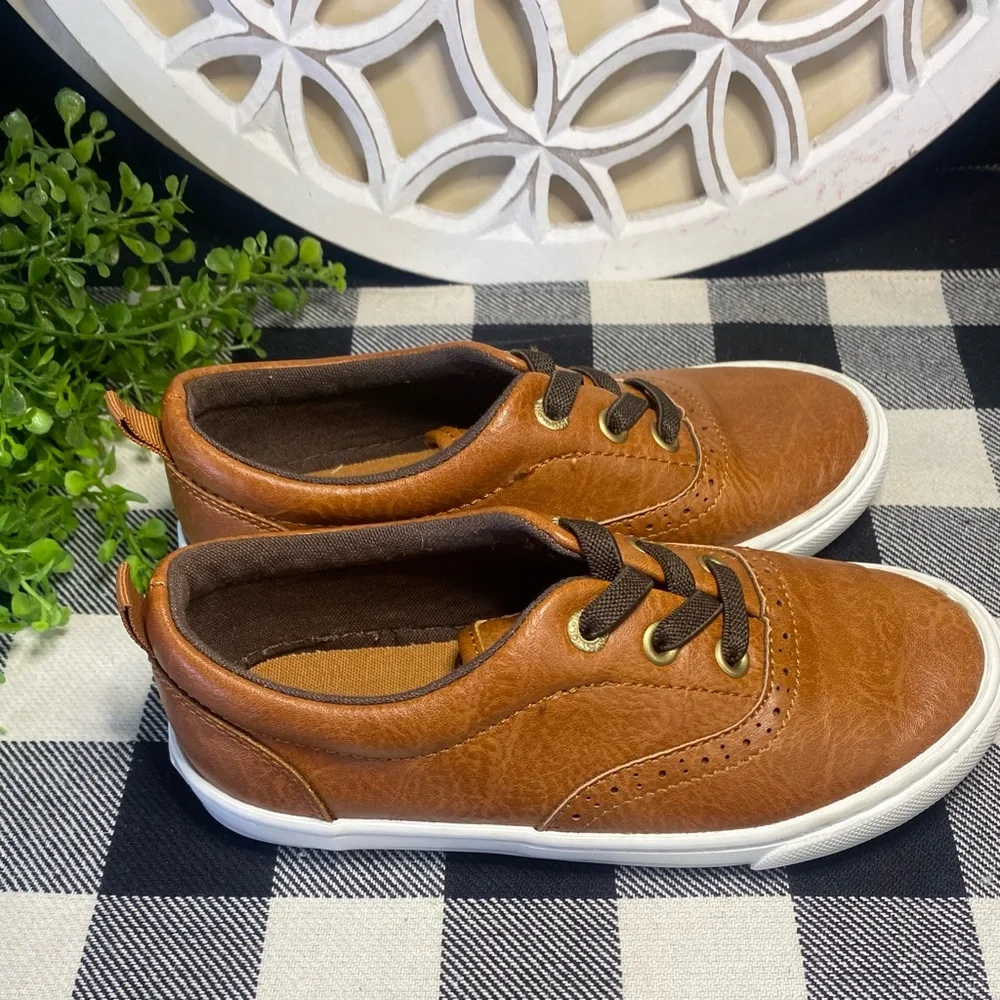 Old Navy Brown slip on Toddler Shoes‎ Excellent condition